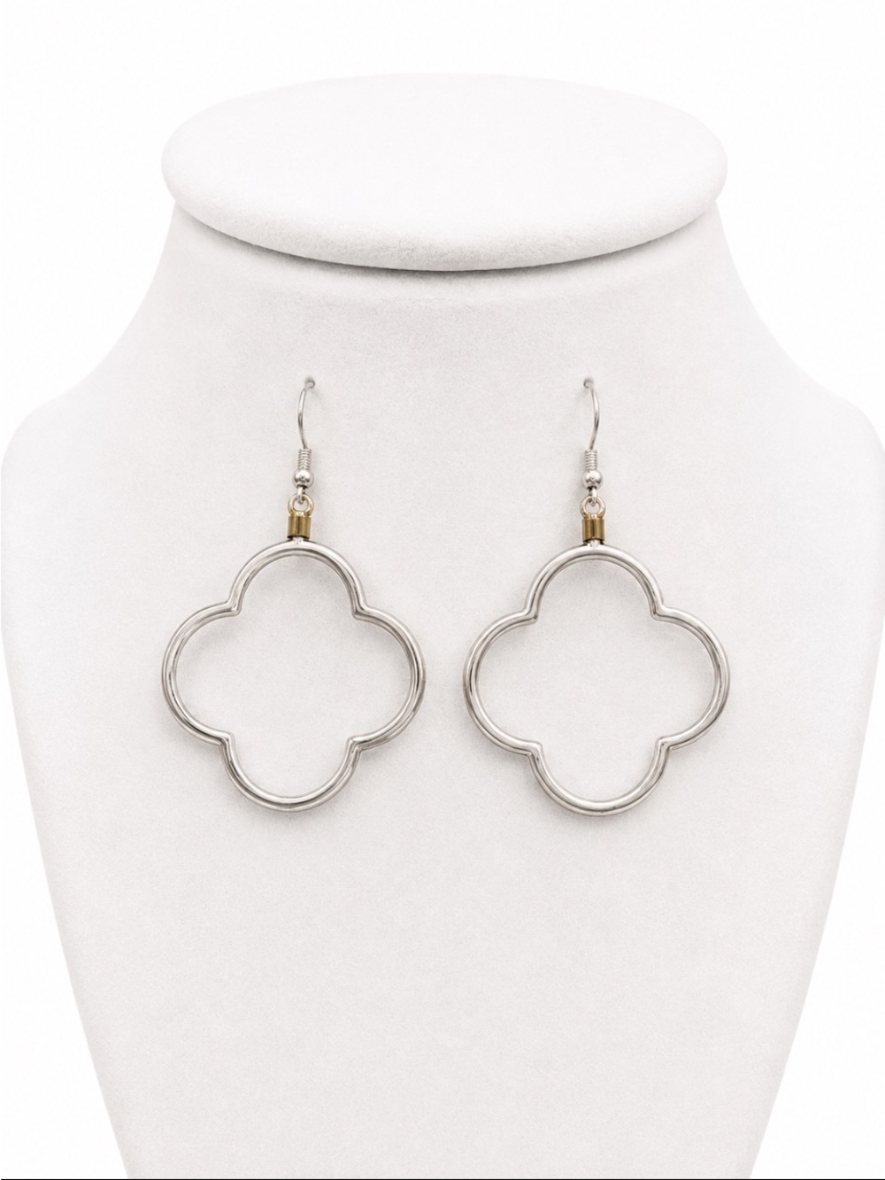 Eunoia Silver Quatrefoil Clover Dangle Earrings – Two-Tone Statement